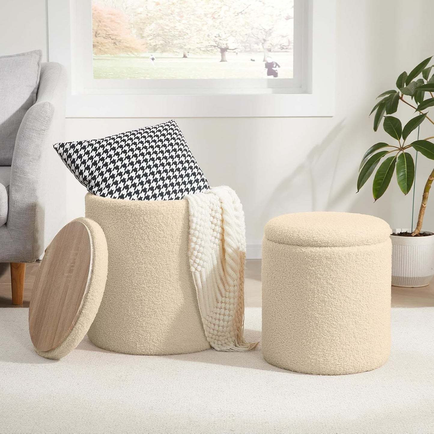 Round Ottoman with Storage Set of 2,Vanity Stool with Storage for Bedroom, Ottoman Coffee Table,Small Velvet Foot Stool for Living Room, Beige